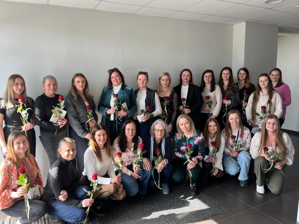 Pri príležitosti Medzinárodného dňa žien chceme povedať jedno – vážime si vás.